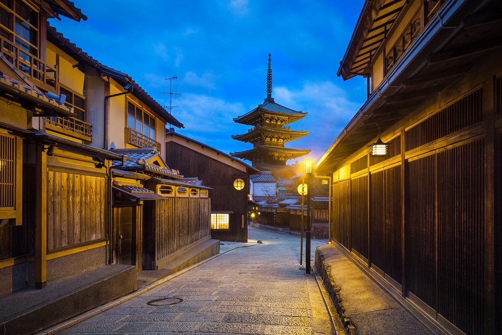 Discover the Land of the Rising Sun: Immerse Yourself in the Wonders of Japan with EU Holidays